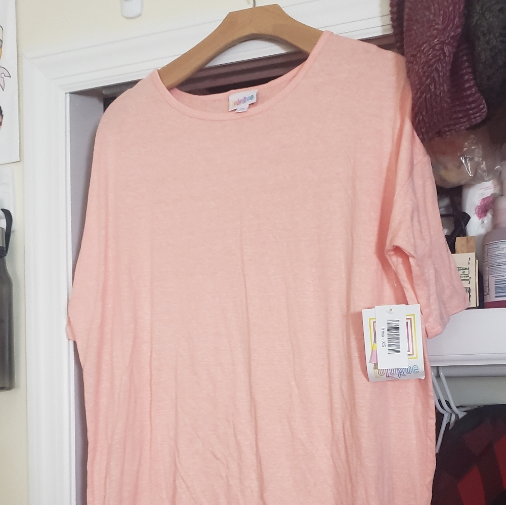 Lularoe Irma's shirt XS